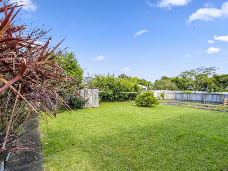 74 Smart Road, Glen Avon, New Plymouth - Carousel 16