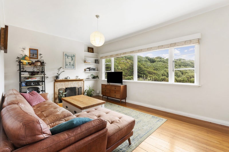 11 Leveson Street, Strathmore Park, Wellington - Carousel 2