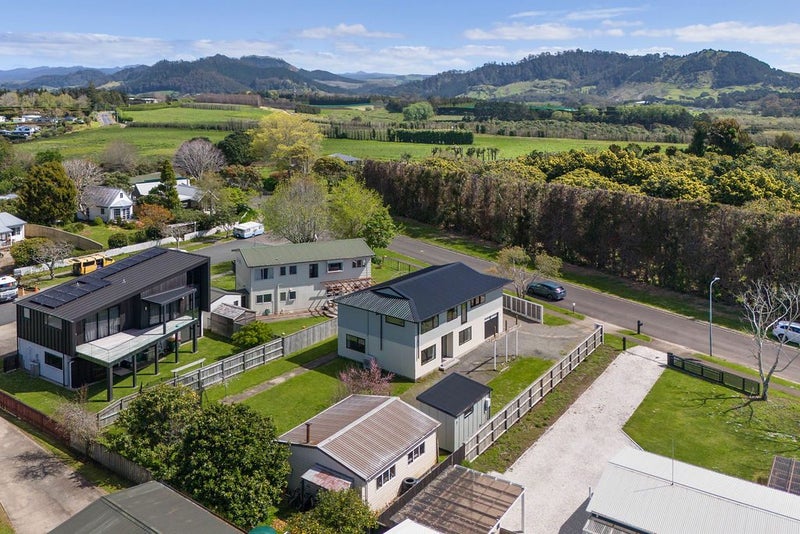 24 Koutunui Road, Athenree, Waihi Beach - Carousel 2