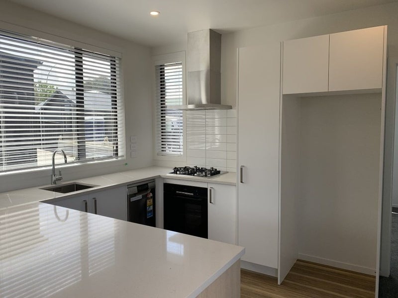 4/61 Forest Lake Road, Forest Lake, Hamilton - Carousel 2