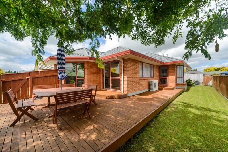 21 Parnell Heights Drive, Kelvin Grove, Palmerston North - Carousel 1
