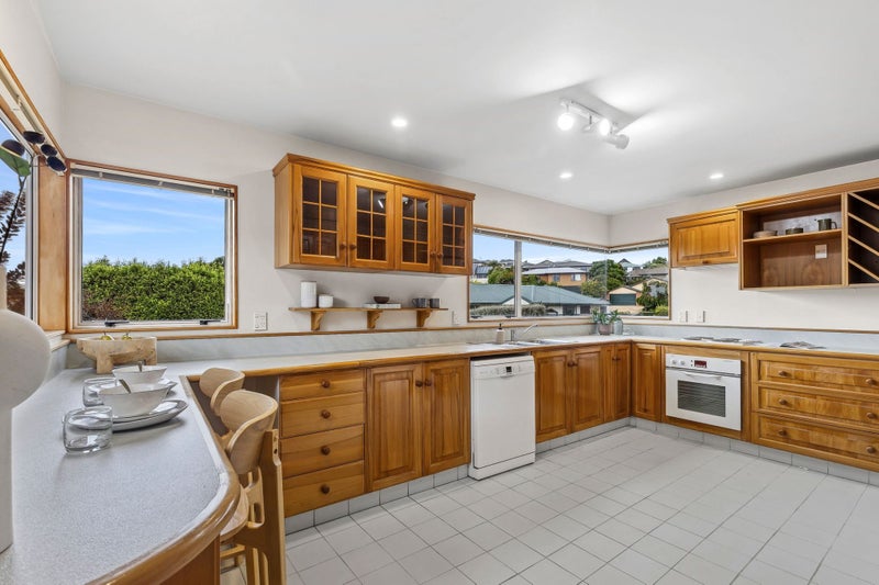 51 Olympus Way, Richmond, Richmond - Carousel 2