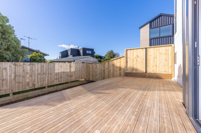 62 Jacks Landing Drive, Hamilton Lake, Hamilton - Carousel 2