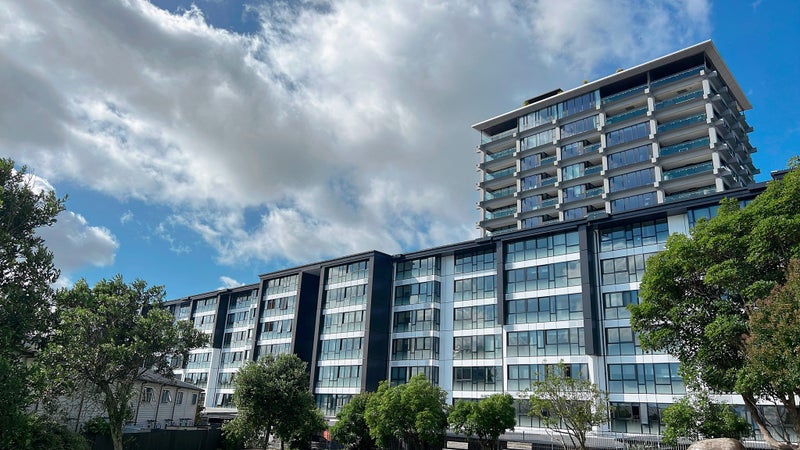 5F/16 Burton Street, Grafton, Auckland - Carousel 12