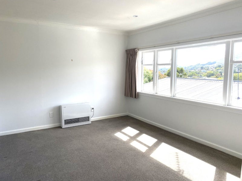 5 The Drive, Tawa, Wellington - Carousel 2