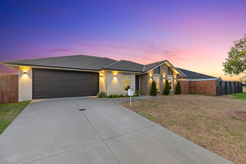 51 Harding Drive, Papamoa Beach, Papamoa - Carousel 1