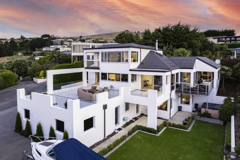 8 Kaikoura View, Mount Pleasant, Christchurch - Carousel 1