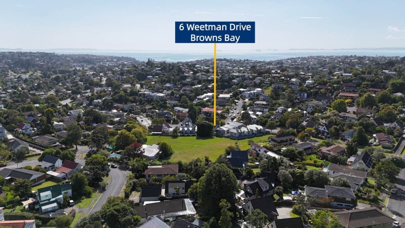 6 Weetman Drive, Browns Bay, Auckland - Carousel 3