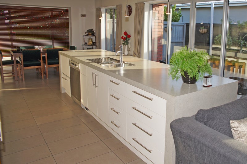 25 Pentonville Close, Westmorland, Christchurch - Carousel 2