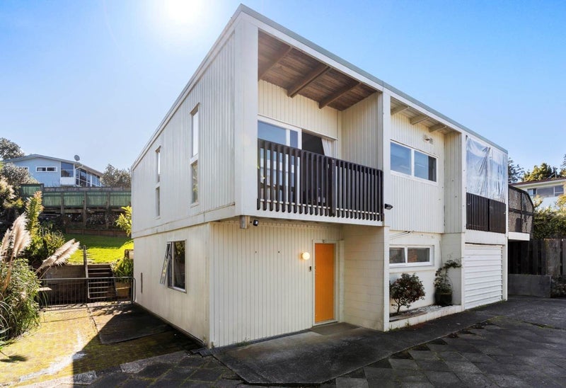 1/45 Girrahween Drive, Tōtara Vale, Auckland - Carousel 2