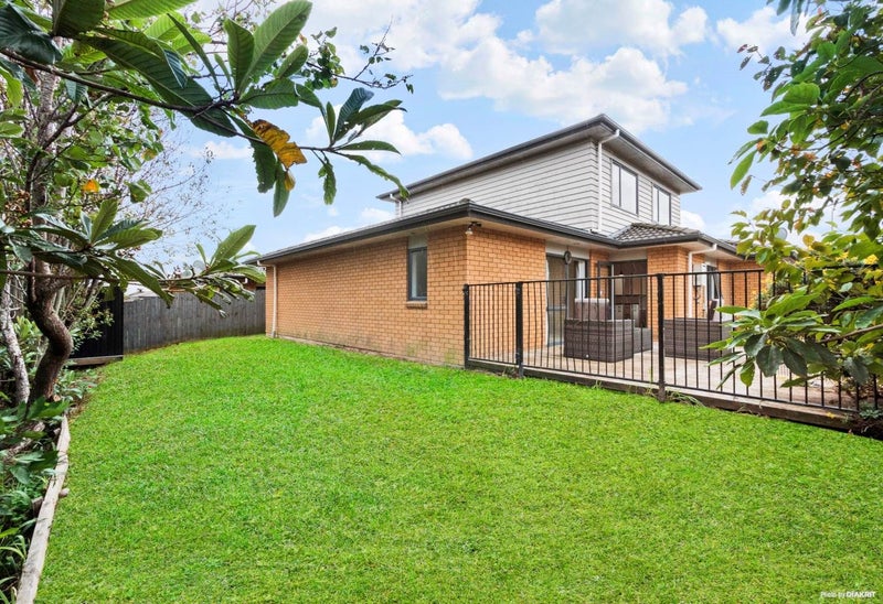 31 Innisowen Place, Flat Bush, Auckland - Carousel 22