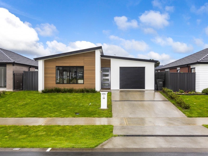 10 Gilruth Road, Wallaceville, Upper Hutt - Carousel 1