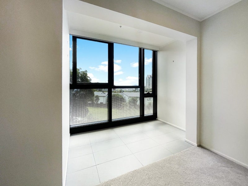 3C/16 Burton Street, Grafton, Auckland - Carousel 2