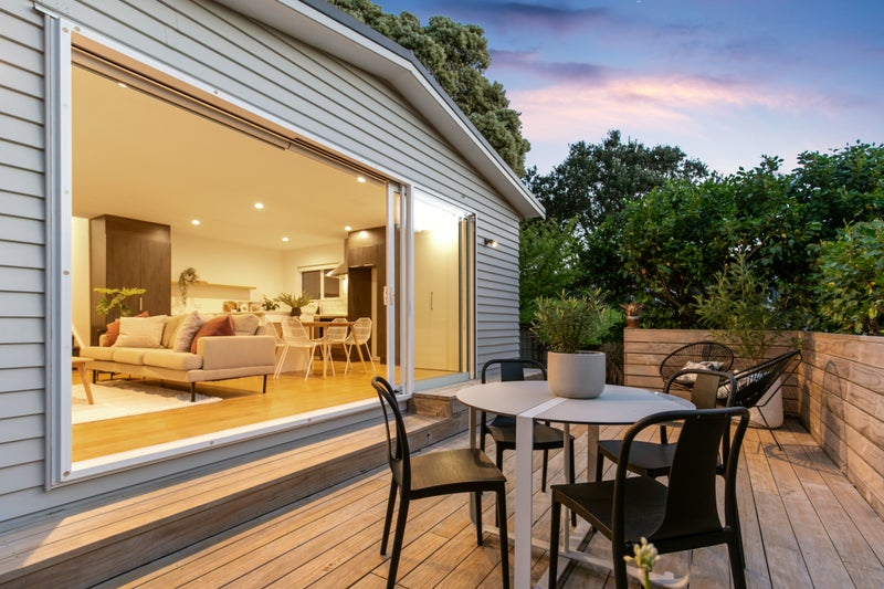 77A Roseberry Avenue, Birkenhead, Auckland - Carousel 1