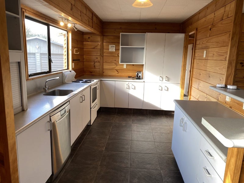 11 Alan Styles Place, Greenmeadows, Napier - Carousel 2