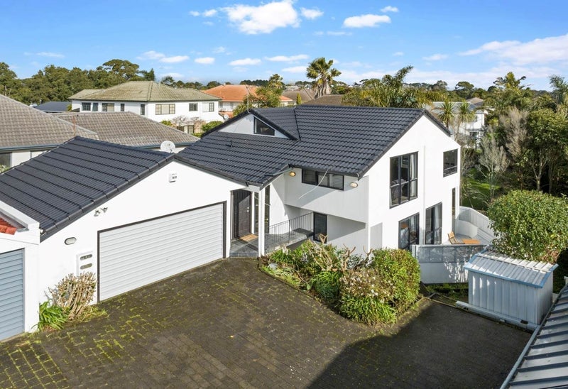 25A Allen Johnston Place, Saint Johns, Auckland - Carousel 2