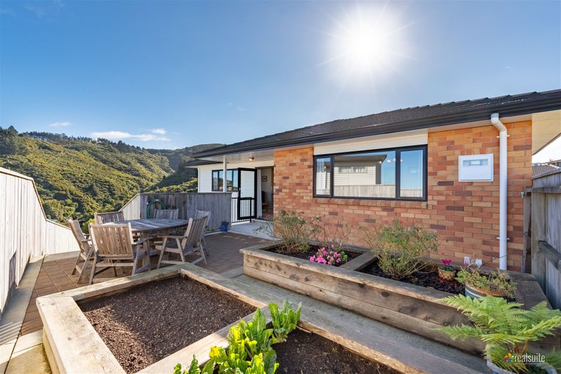 40 Meadowbank Drive, Belmont, Lower Hutt - Carousel 2