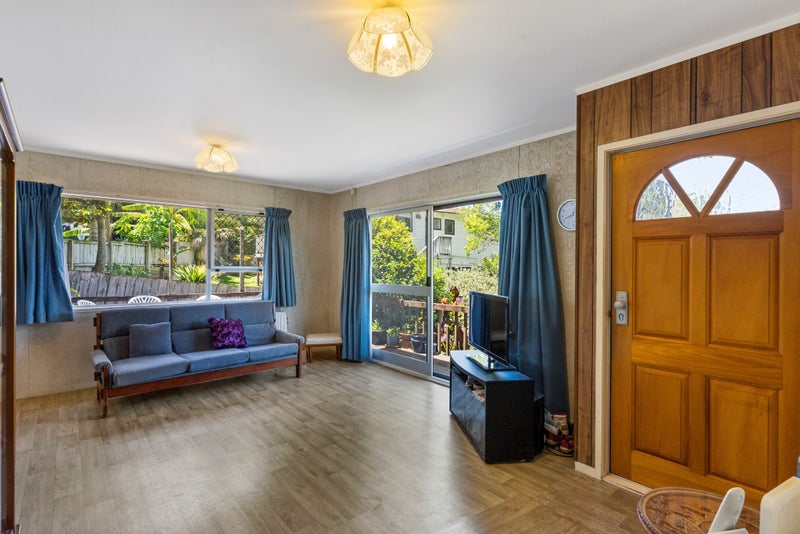 2/63 John Downs Drive, Browns Bay, Auckland - Carousel 2