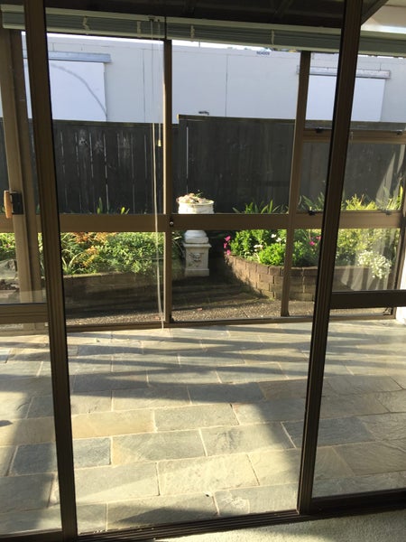 1/4 Shakespeare Road, Milford, Auckland - Carousel 2