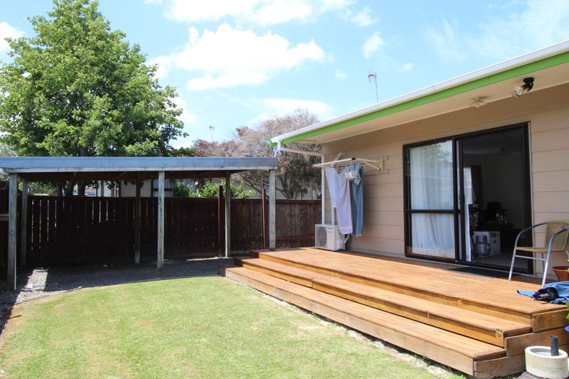 27A McLeavey Drive, Kelvin Grove, Palmerston North - Carousel 1