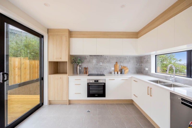 127E Barrack Road, Mount Wellington, Auckland - Carousel 2