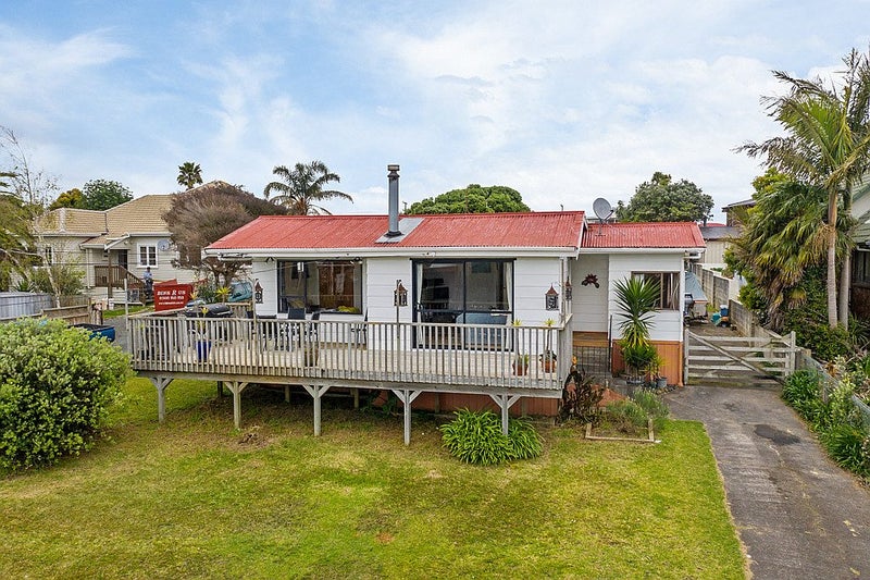 61 Beachlands Road, Beachlands, Auckland - Carousel 2