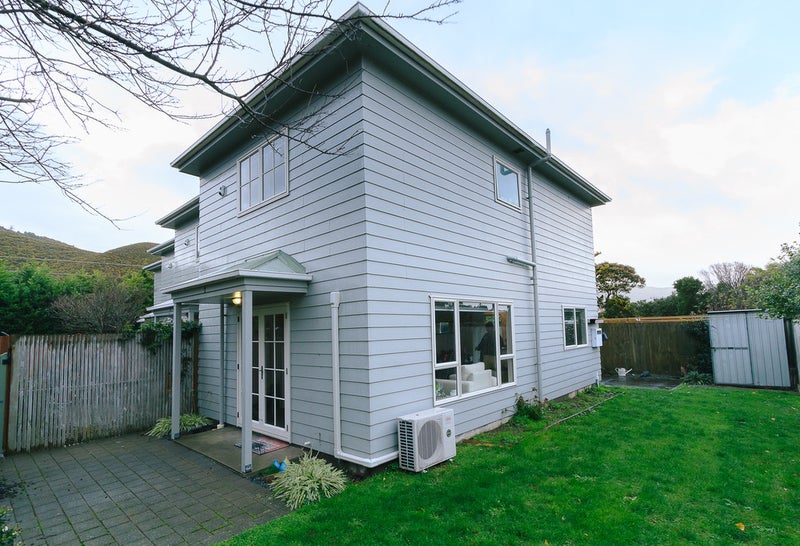 5//8 WALDIE Grove, Avalon, LOWER HUTT - Carousel 1