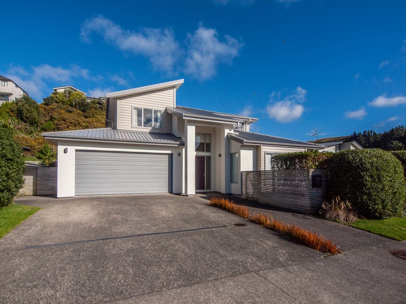 8 Sedgley Grove, Churton Park, Wellington - Carousel 1
