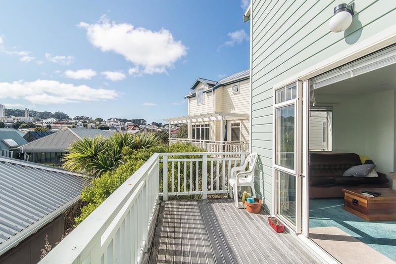 6/10 Colombo Street, Newtown, Wellington - Carousel 2
