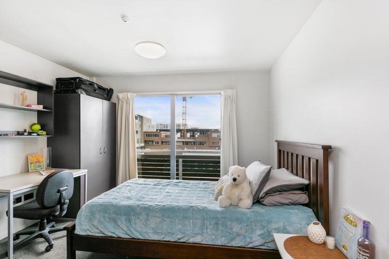 608/12 Martin Square, Te Aro, Wellington - Carousel 1