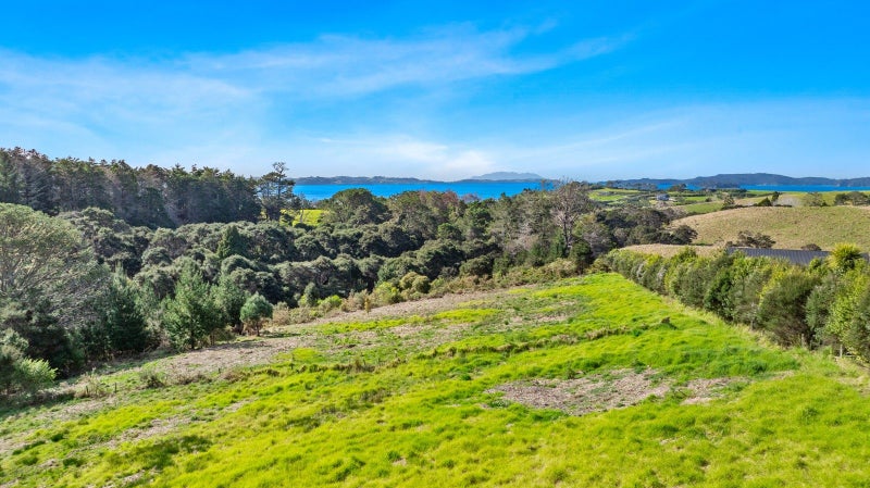 23 Martins Bay Road, Algies Bay - Carousel 23