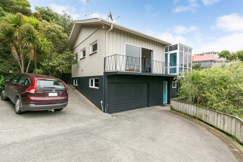 2 Southern Cross Crescent, Island Bay, Wellington - Carousel 20