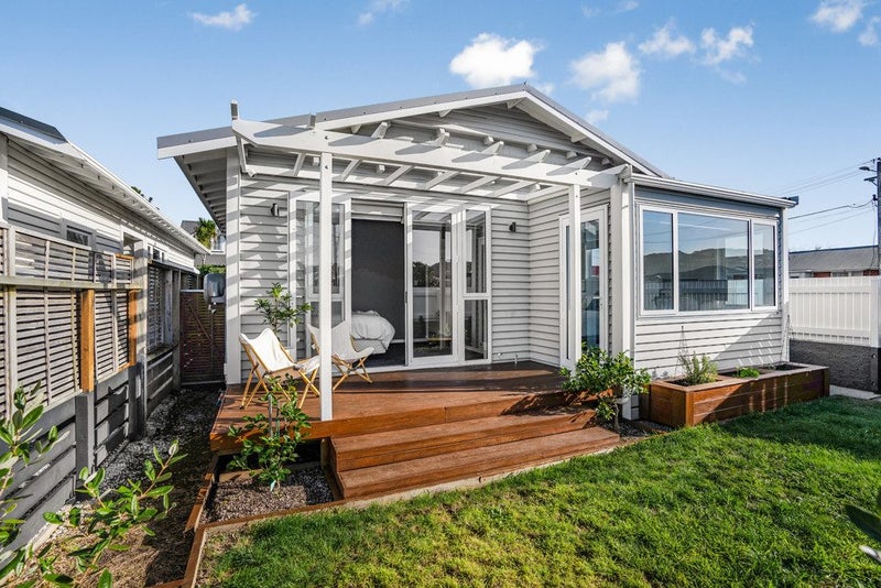 406 Jackson Street, Petone, Lower Hutt - Carousel 1