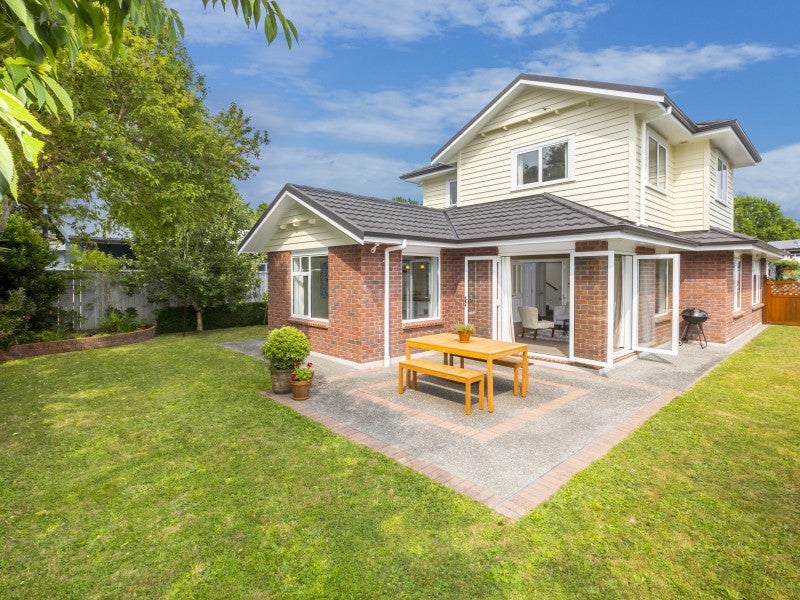 7 Parkwood Grove, Trentham, Upper Hutt - Carousel 20