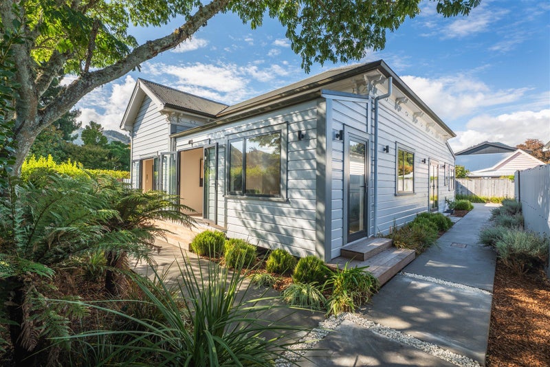 118 Nile Street, Nelson, Nelson - Carousel 1
