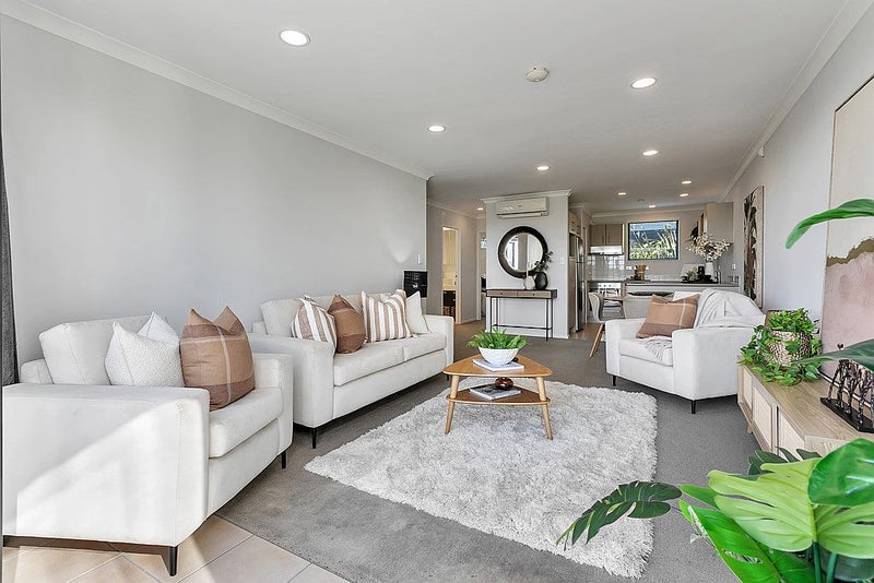 15/5 Monte Cassino Place, Birkdale, Auckland - Carousel 1