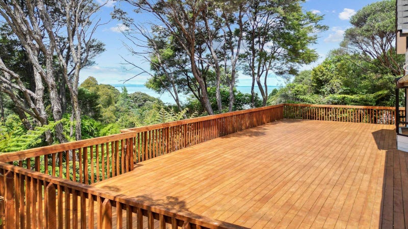 3 Herrings Cove Place, Titirangi, Auckland - Carousel 2