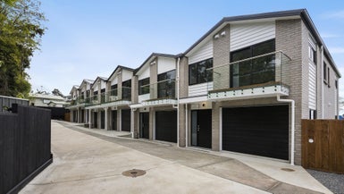 10B Ballial place, West Harbour, Auckland - Carousel 1