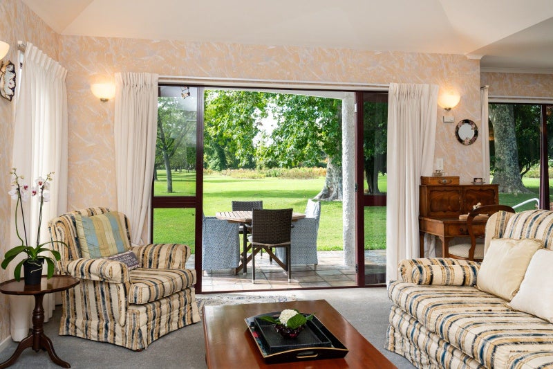 523 Nottingley Road, Frimley, Hastings - Carousel 1