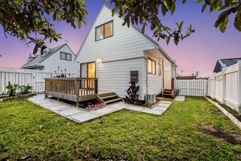 3/2 Blockhouse Bay Road, Avondale, Auckland - Carousel 2