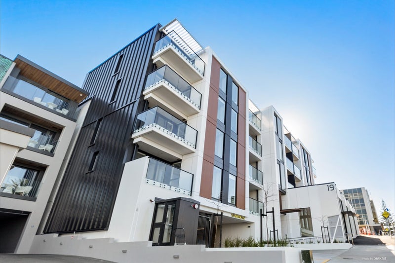 216/19 Rawene Road, Birkenhead, Auckland - Carousel 1