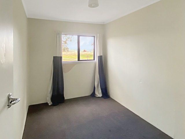 16 Swamp Road, Waipawa - Carousel 17