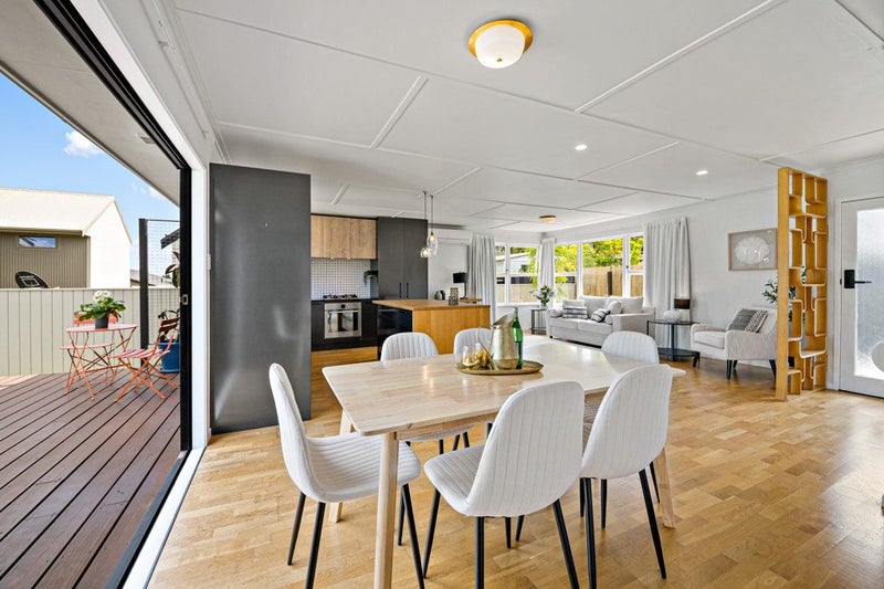 8 Steen Place, Māngere Bridge, Auckland - Carousel 2