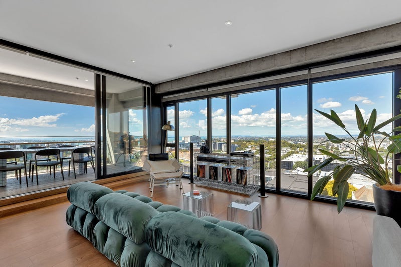 1102/5 Hohipere Street, Grafton, Auckland - Carousel 2