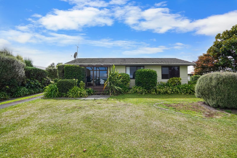 8 Purcell Place, Melville, Hamilton - Carousel 1