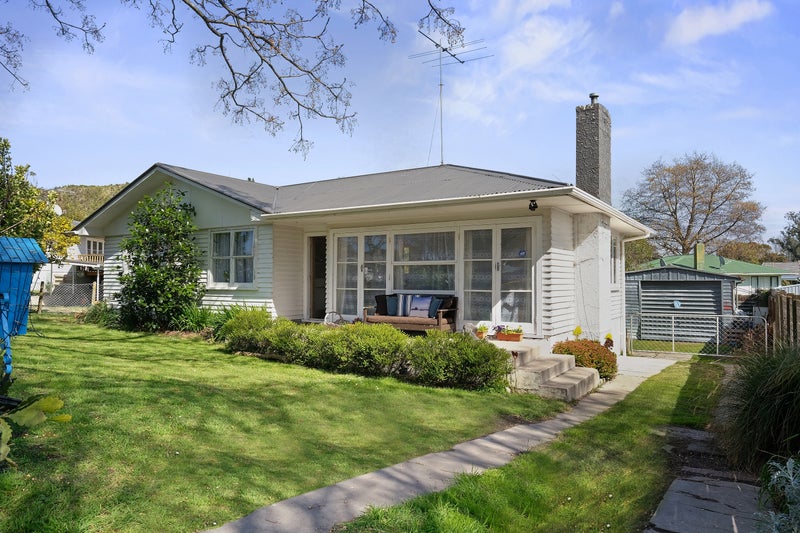 11 Ropata Street, Kaiti, Gisborne - Carousel 1