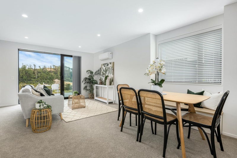 42 Turtleback Avenue, Whitby, Porirua - Carousel 2