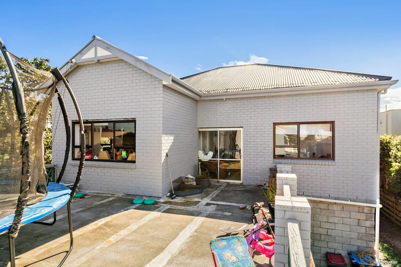 4/21 Grove Road, Sandringham, Auckland - Carousel 2