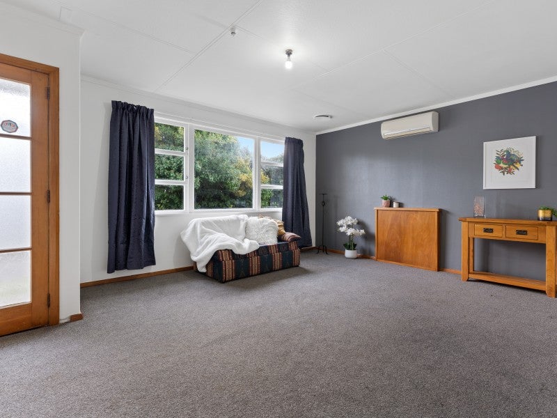127A Cook Street, West End, Palmerston North - Carousel 2