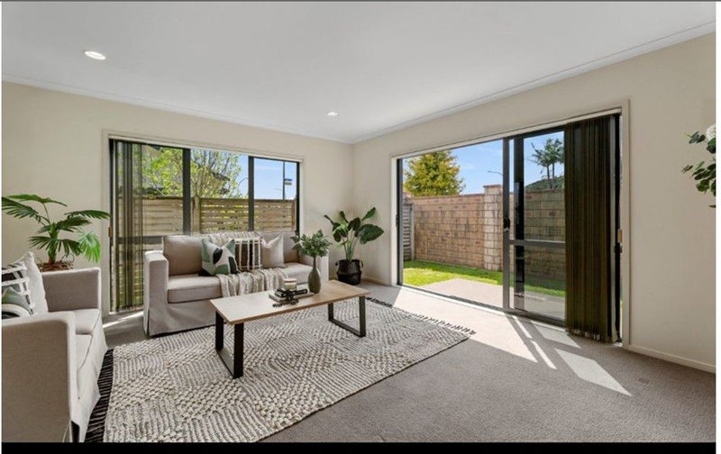 5/100 Millers Road, Brookfield, Tauranga - Carousel 2